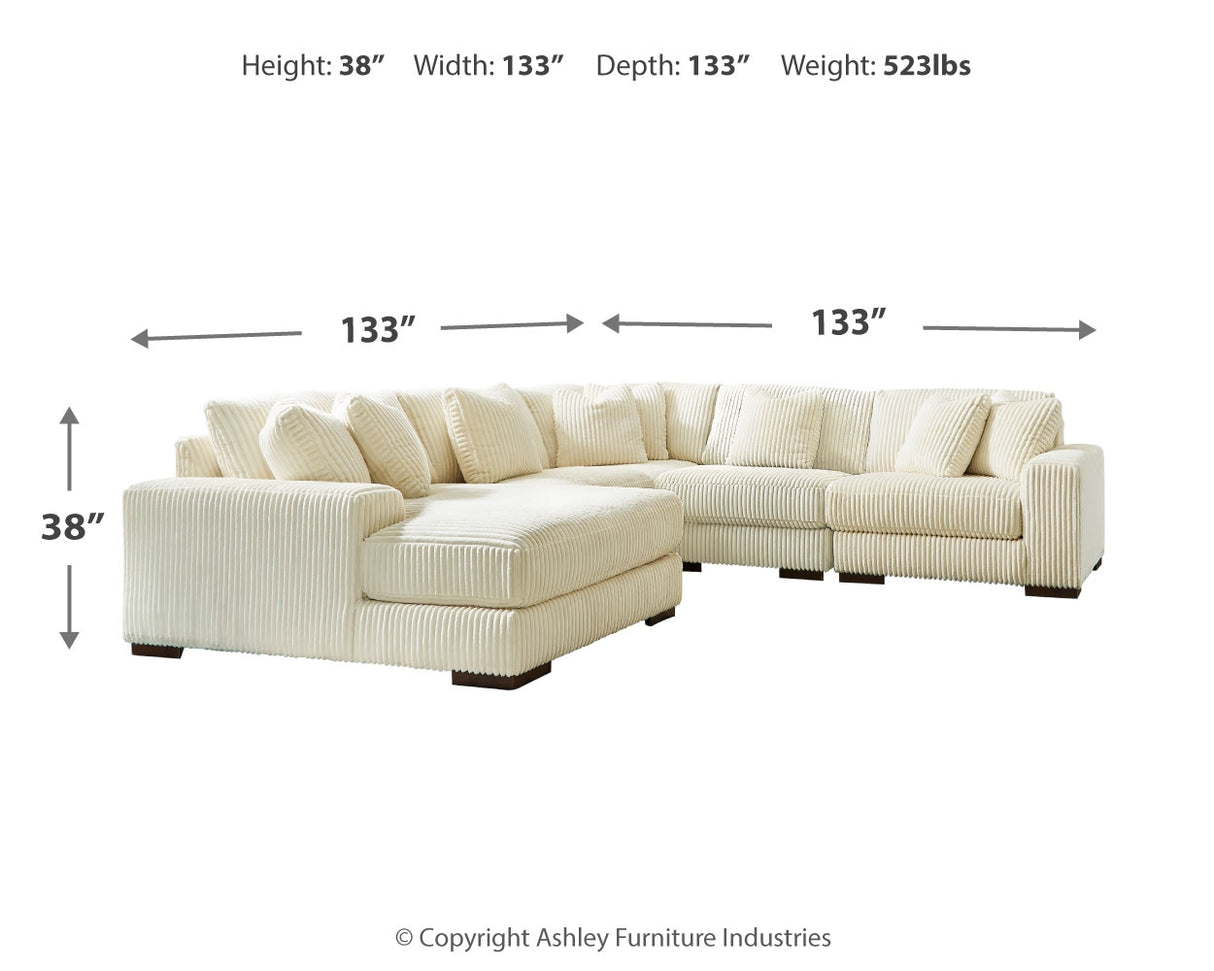 Lindyn Sectional