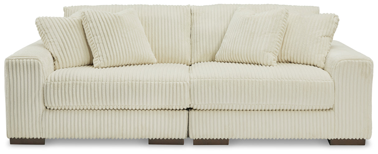Lindyn Sectional