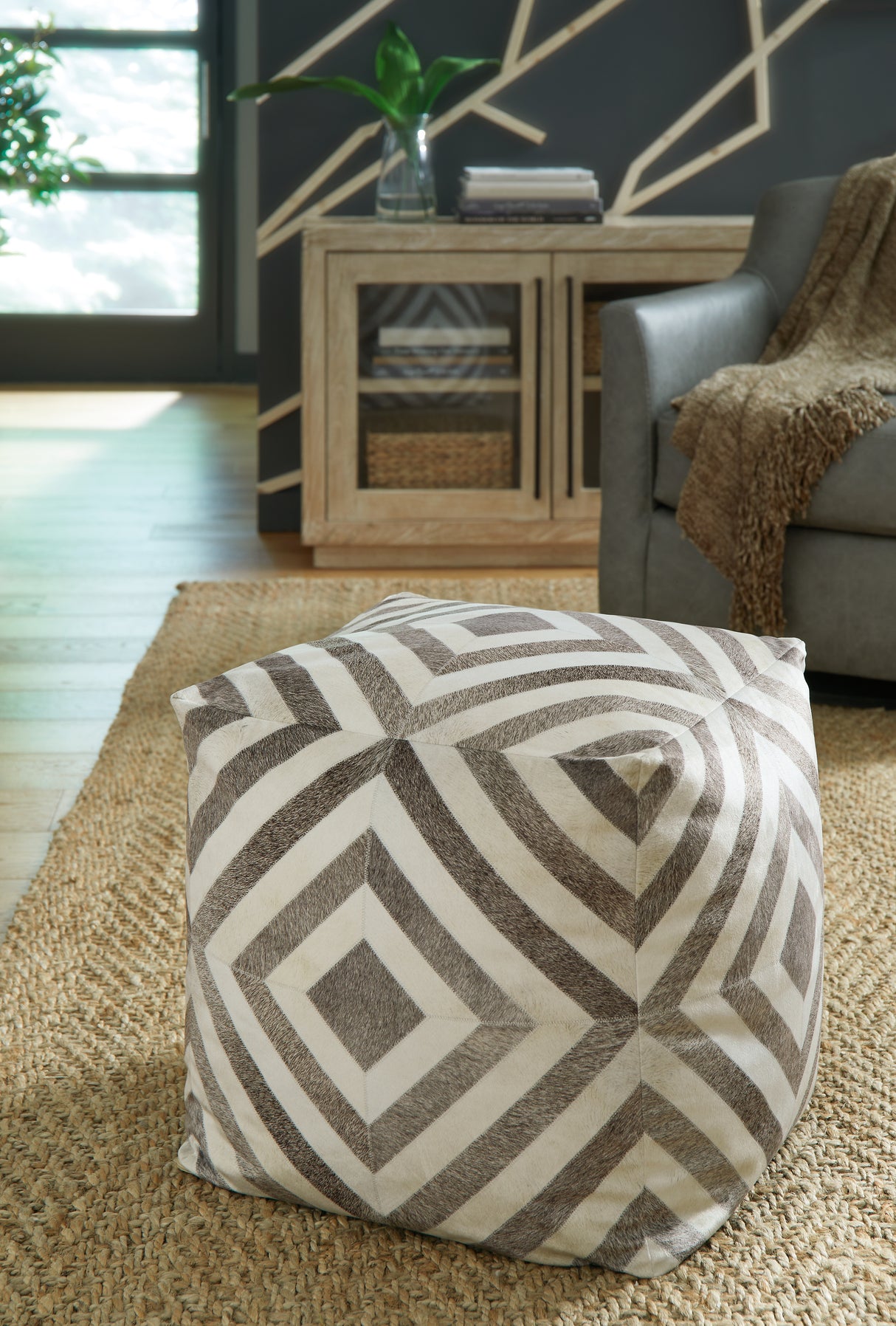 Mega Furniture - Ashley Furniture - Hartselle Pouf - Pouf / Brown - A1000982