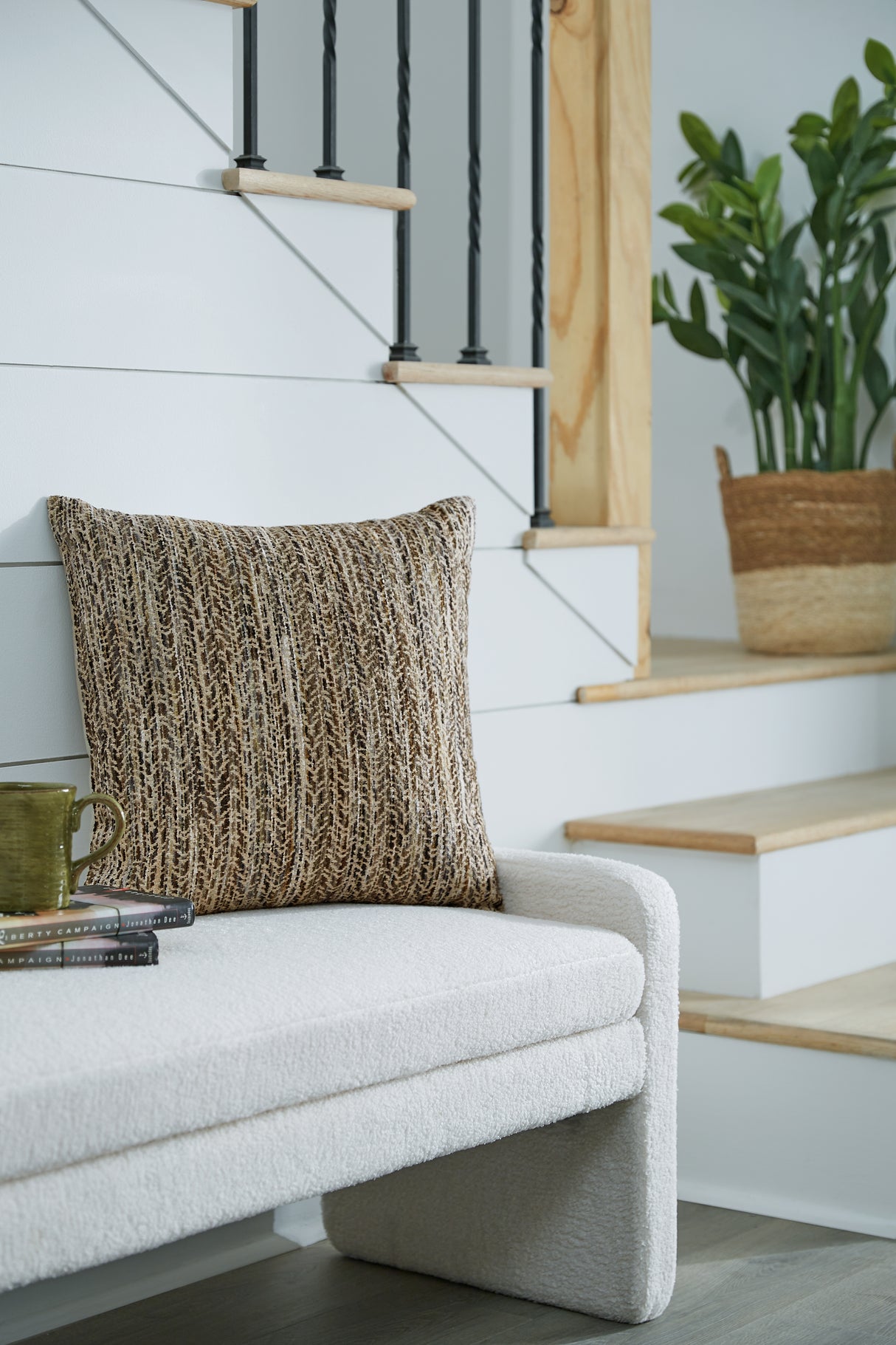 Mega Furniture - Ashley Furniture - Jayner Pillows - Pillow (4/CS) / Multi - A1001069