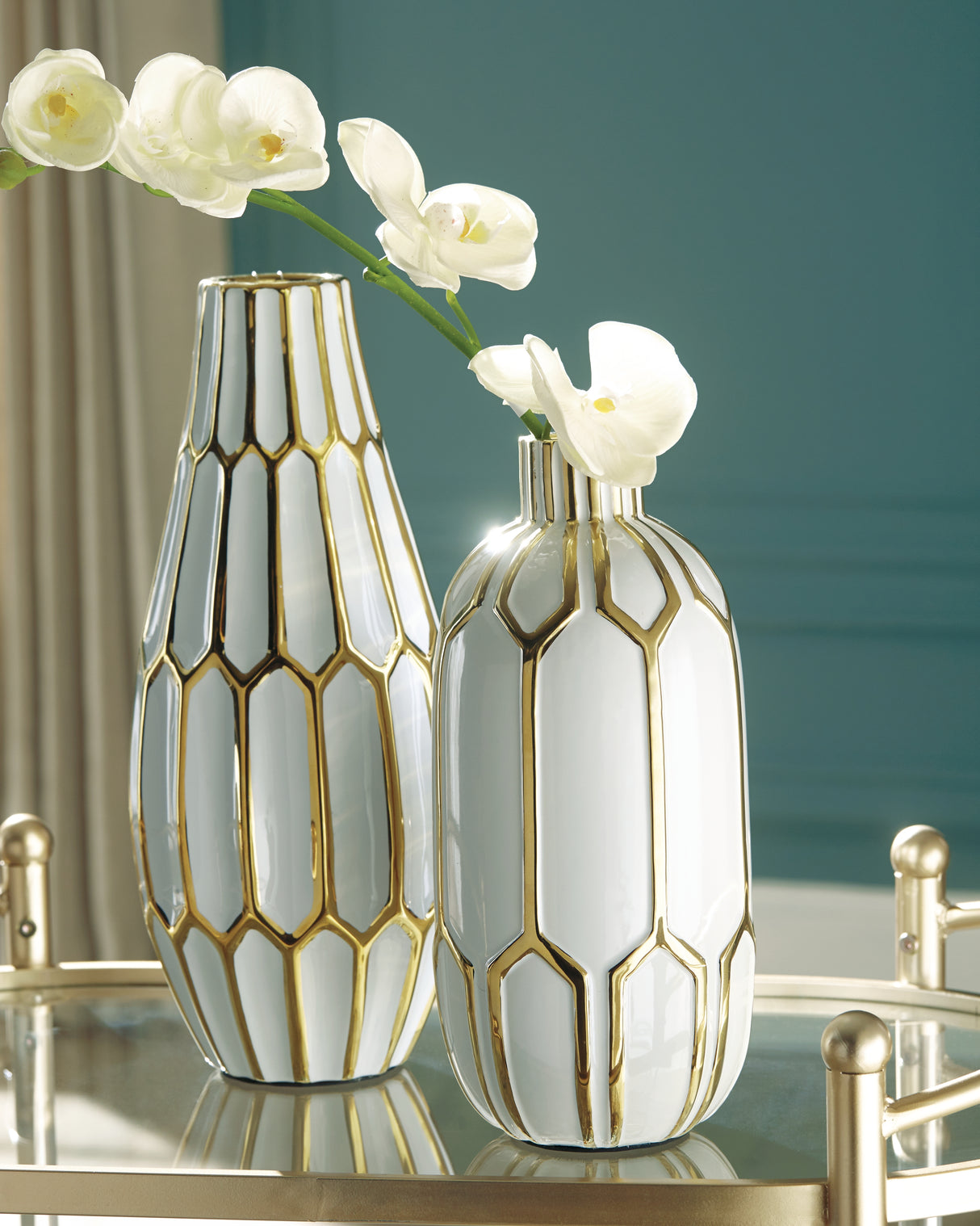 Mega Furniture - Ashley Furniture - Mohsen Vase - Vase Set (Set of 2) / Gold Finish/White - A2000135