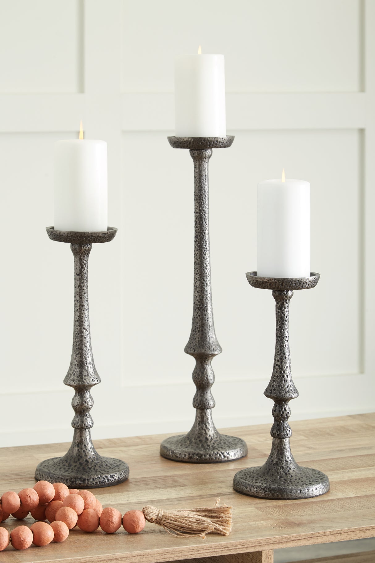 Mega Furniture - Ashley Furniture - Eravell Candle Holder - Candle Holder Set (3/CN) / Pewter Finish - A2000584