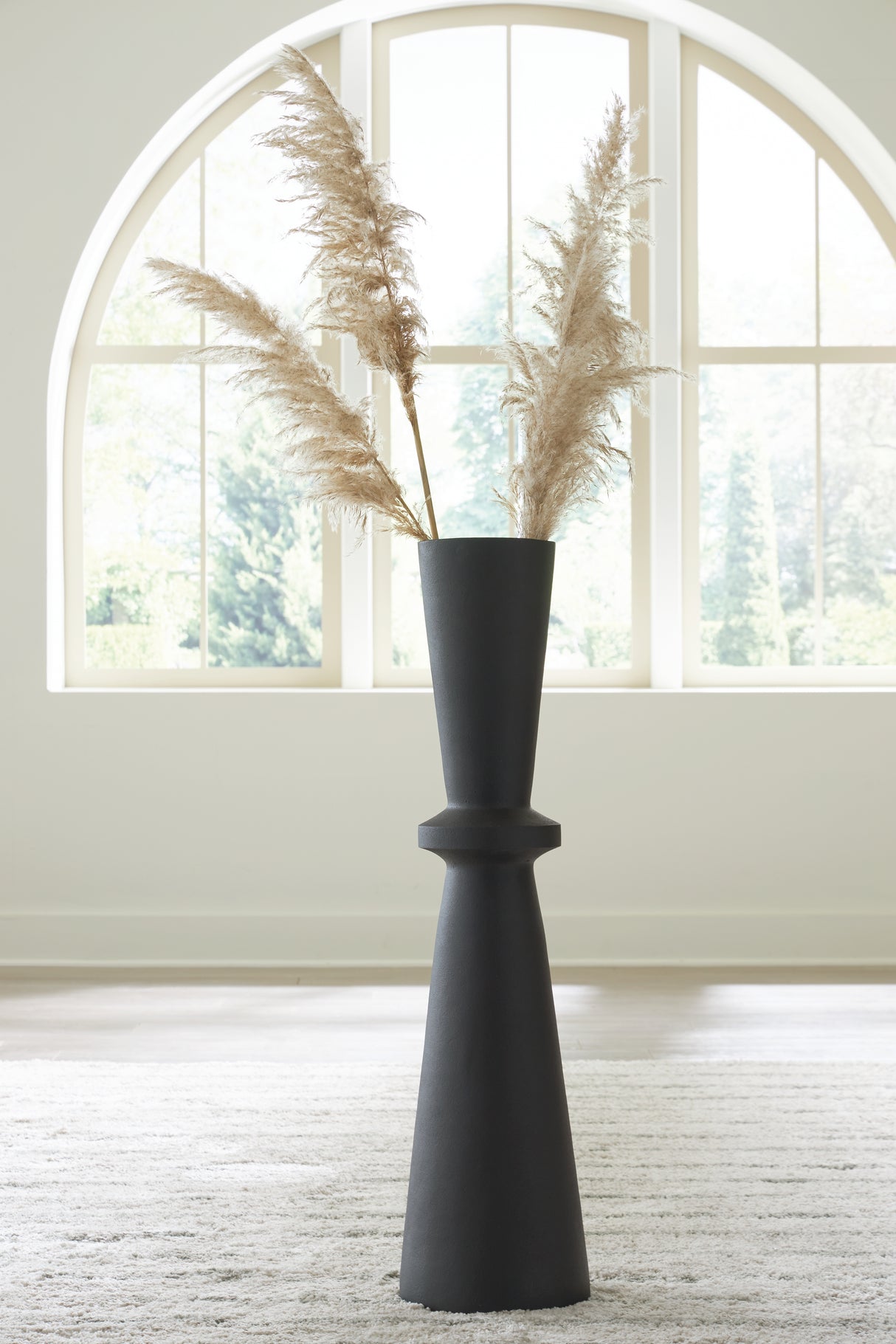 Mega Furniture - Ashley Furniture - Collisten Vase - Vase / Black - A2000664