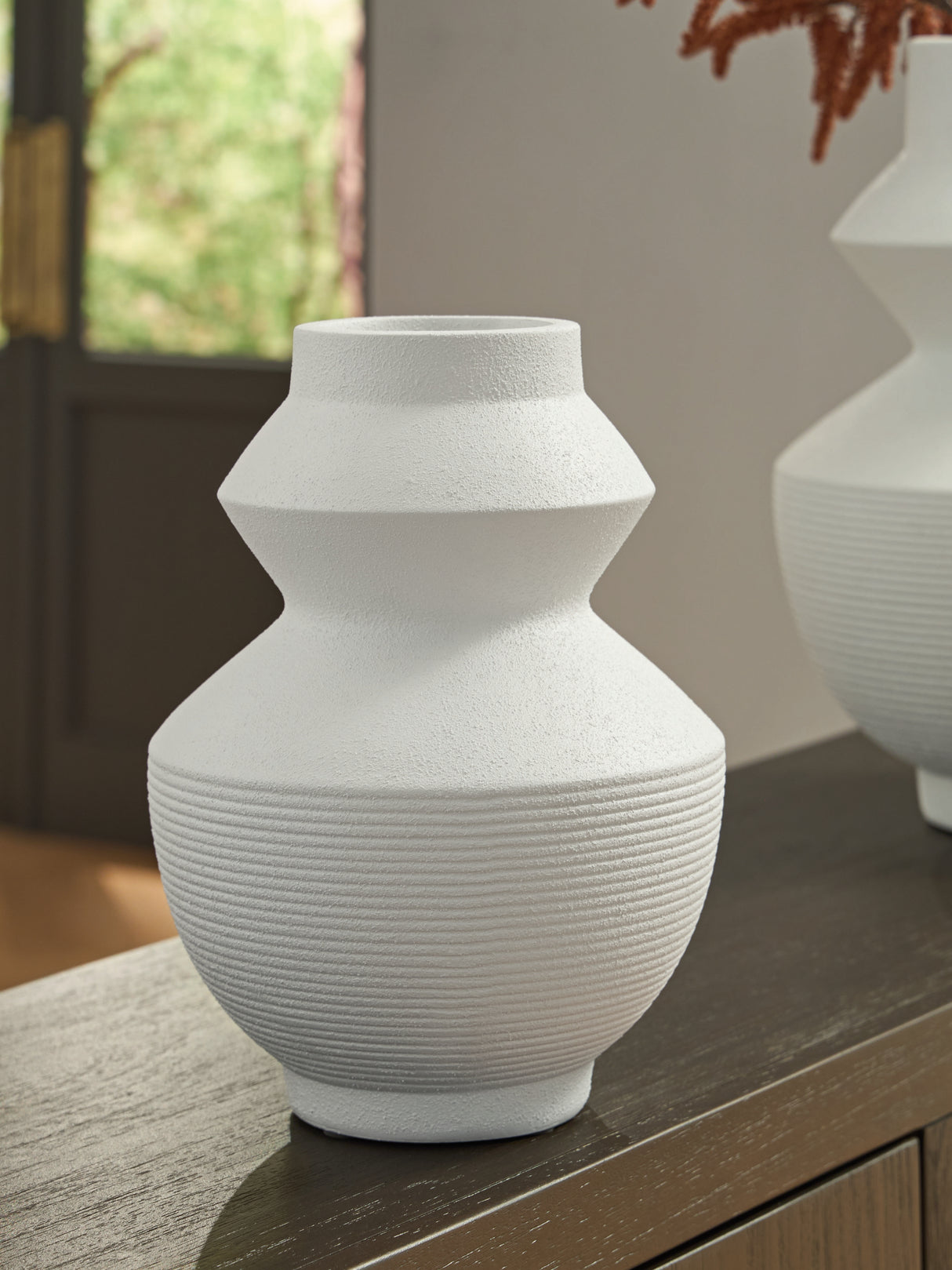 Mega Furniture - Ashley Furniture - Naveen Vase - Vase / White - A2000870