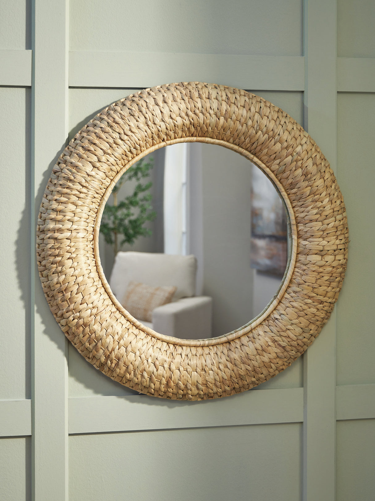 Mega Furniture - Ashley Furniture - Briggsburg Mirror - Accent Mirror / Natural - A8010437