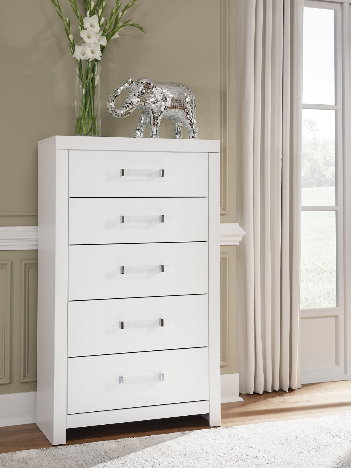 Mega Furniture - Ashley Furniture - Maeling Bedroom - Five Drawer Chest / White - PCB1119-46