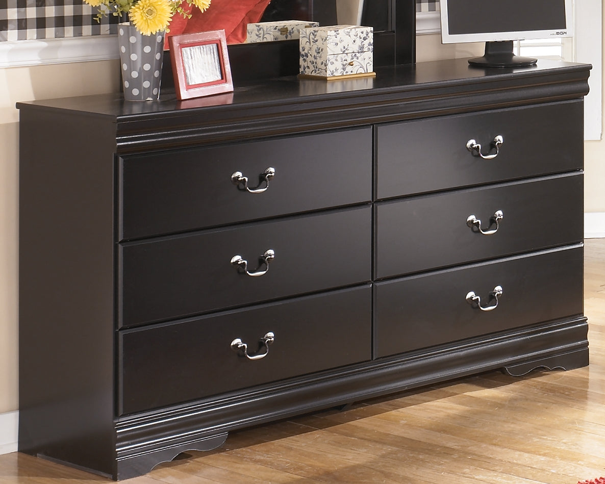 Mega Furniture - Ashley Furniture - Huey Vineyard Bedroom - Six Drawer Dresser / Black - B128-31