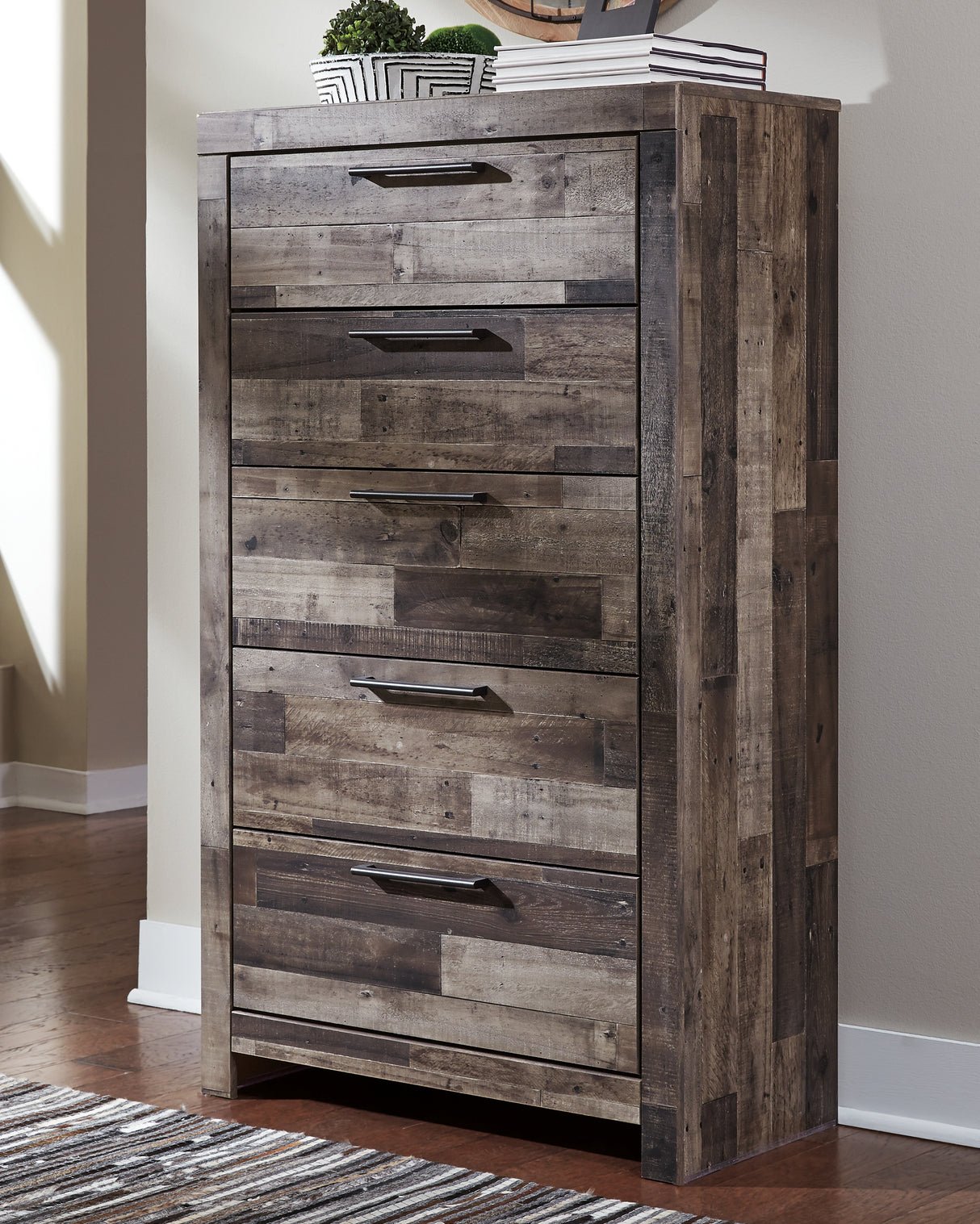 Mega Furniture - Ashley Furniture - Derekson Bedroom - Five Drawer Chest / Multi Gray - B200-46