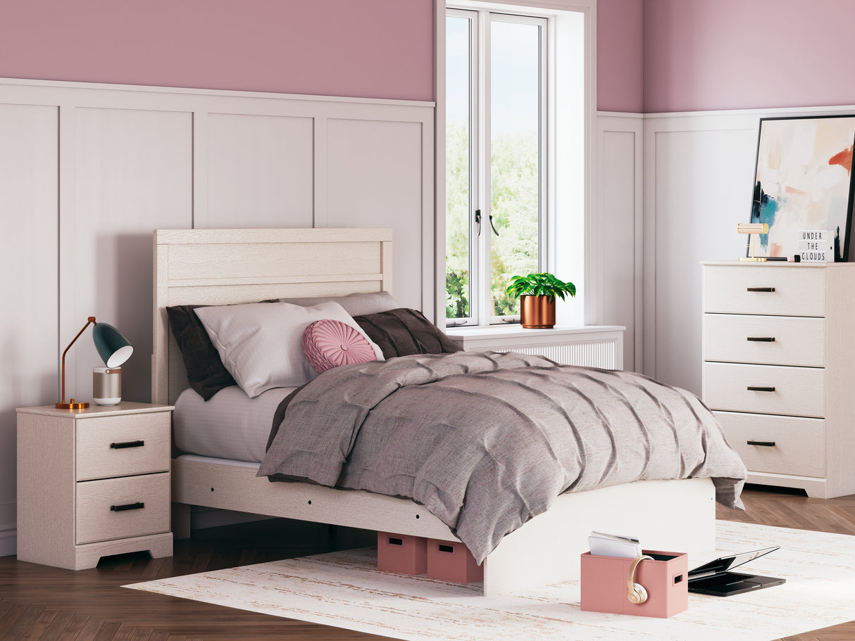 Mega Furniture - Ashley Furniture - Stelsie Bedroom - Full Panel Bed / White - B2588B4