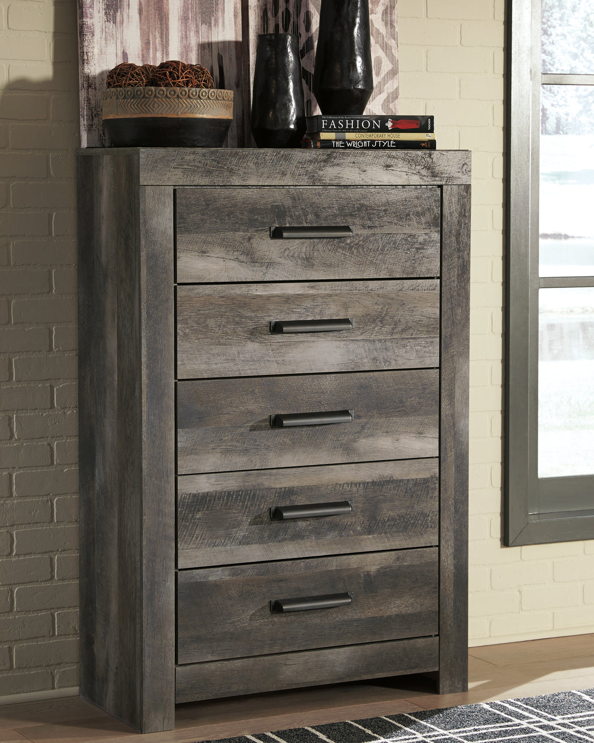 Mega Furniture - Ashley Furniture - Wynnlow Bedroom - Five Drawer Chest / Gray - B440-46