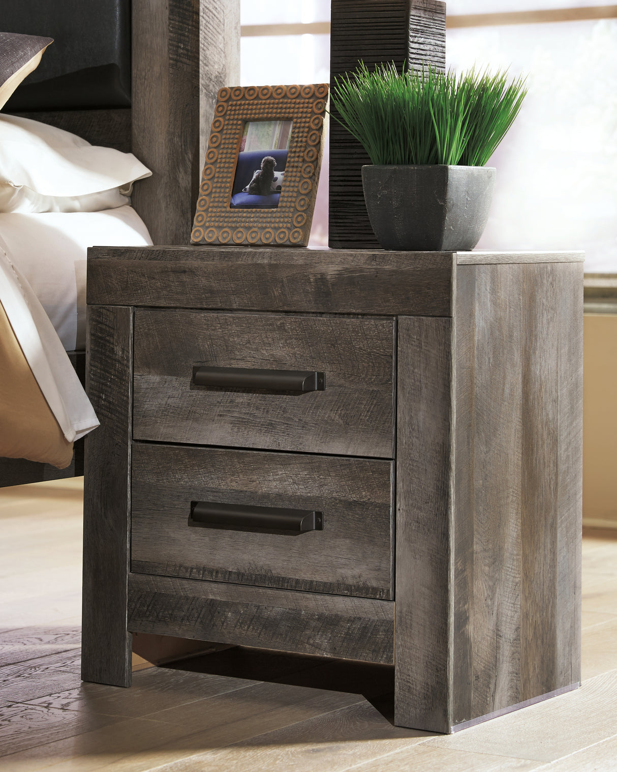 Mega Furniture - Ashley Furniture - Wynnlow Bedroom - Two Drawer Night Stand / Gray - B440-92