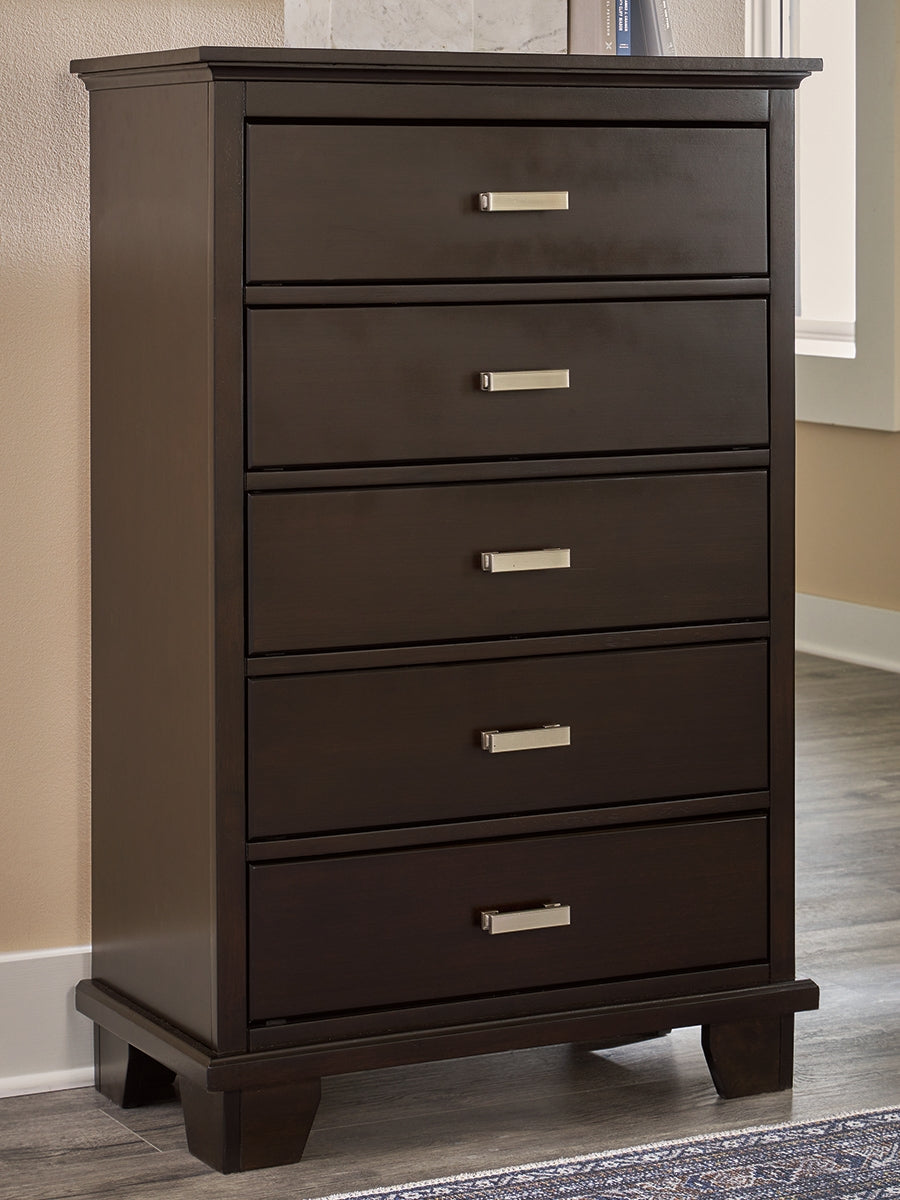 Mega Furniture - Ashley Furniture - Covetown Bedroom - Five Drawer Chest / Dark Brown - B441-46