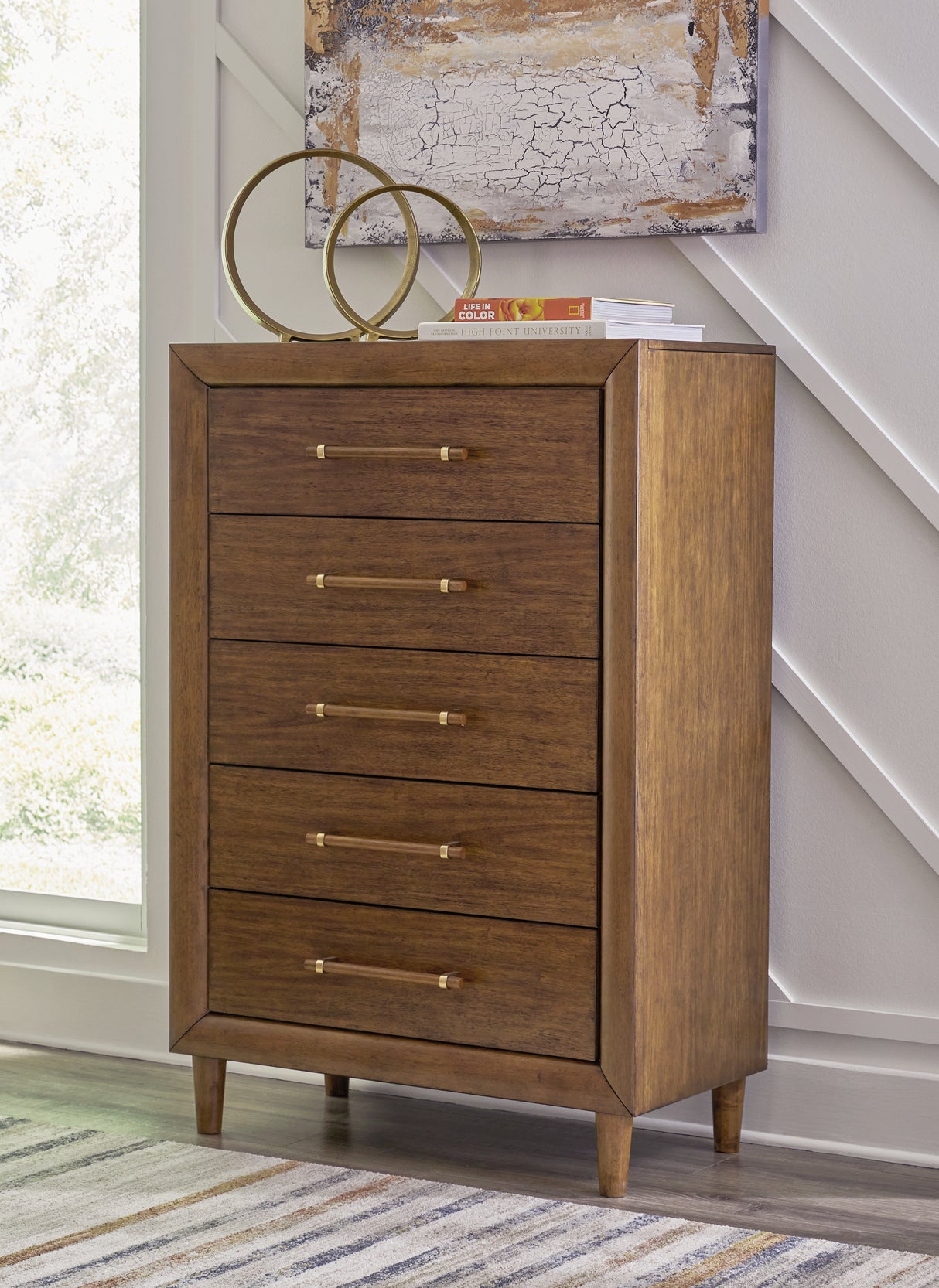Mega Furniture - Ashley Furniture - Lyncott Bedroom - Five Drawer Chest / Brown - B615-46