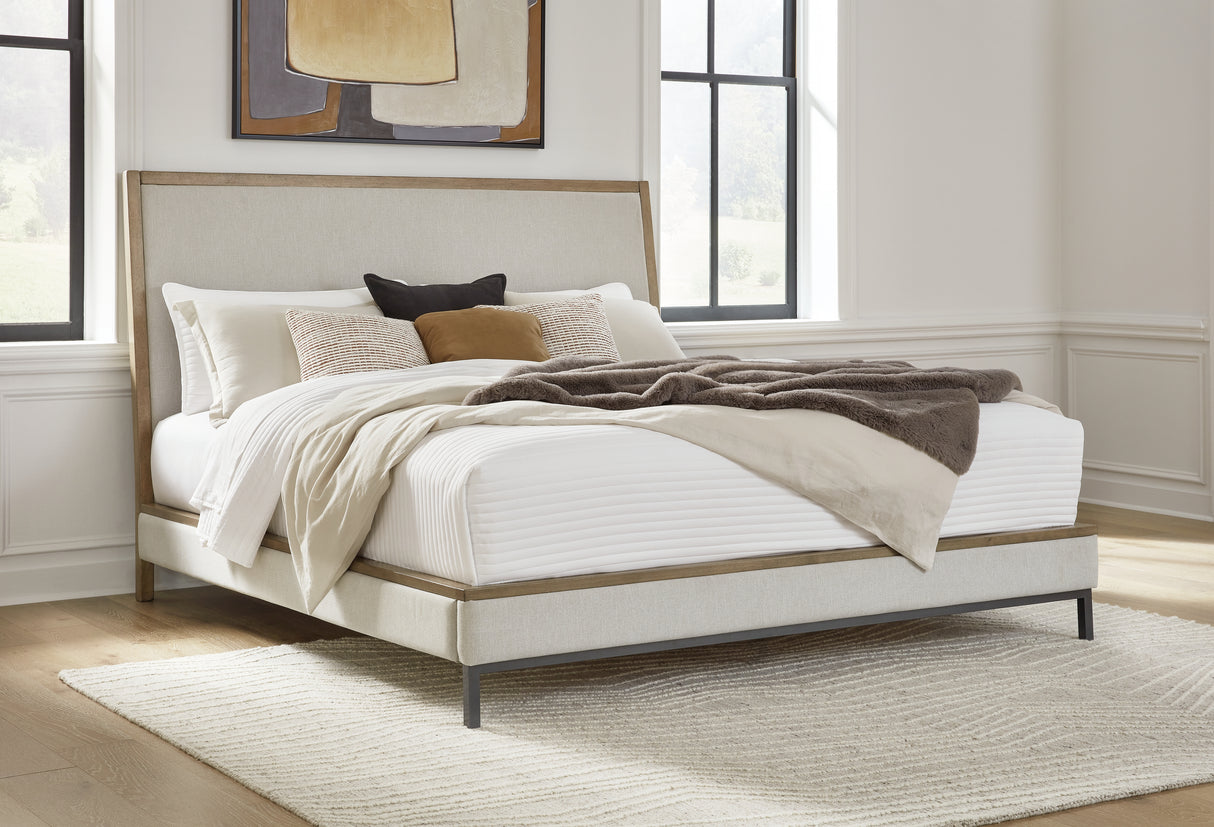 Mega Furniture - Ashley Furniture - Tomtyn Bedroom - Queen Upholstered Bed / Light Brown - B622B2