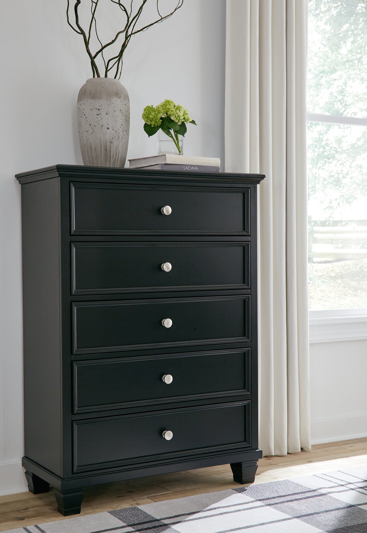 Mega Furniture - Ashley Furniture - Lanolee Bedroom - Five Drawer Chest / Black - B687-46