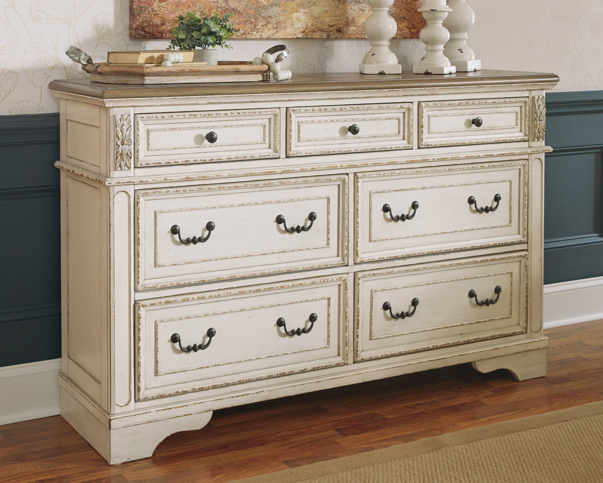 Mega Furniture - Ashley Furniture - Realyn Bedroom - Dresser / Two-tone - B743-31