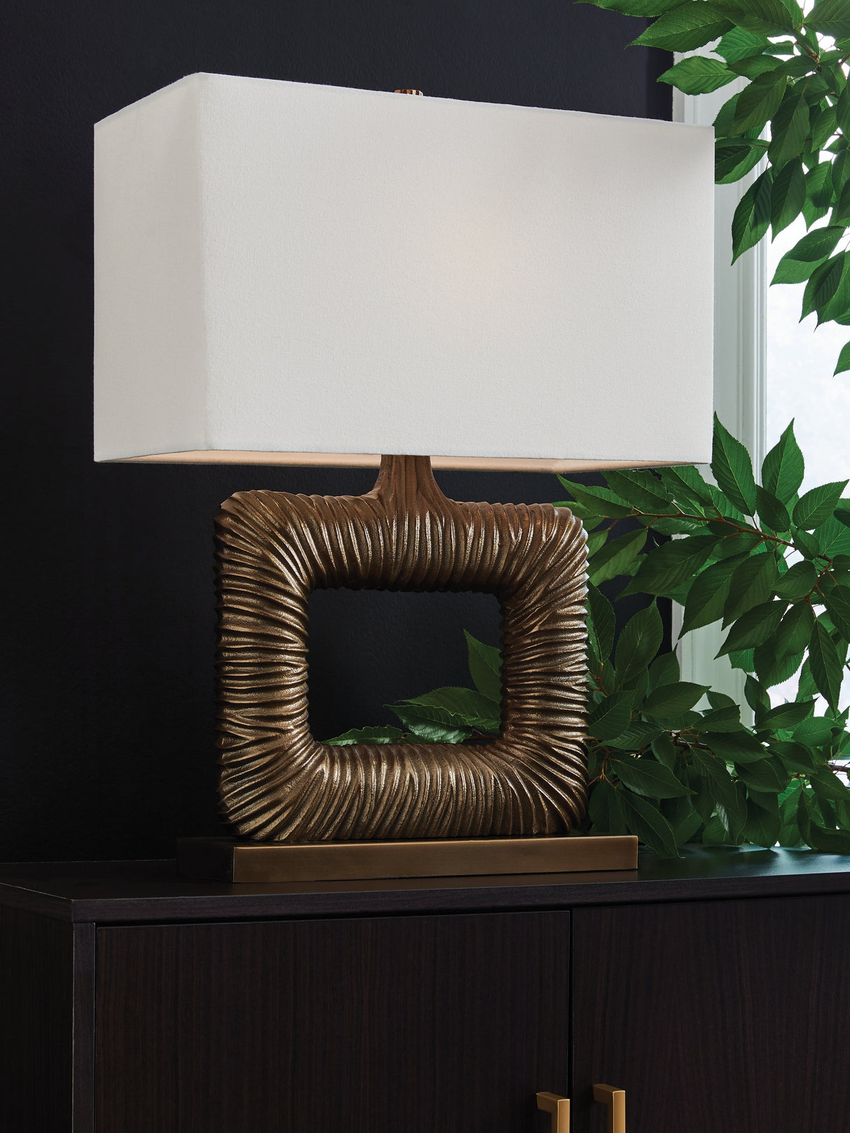 Mega Furniture - Ashley Furniture - Garronby Lighting - Metal Table Lamp (1/CN) / Antique Brass Finish - L207604