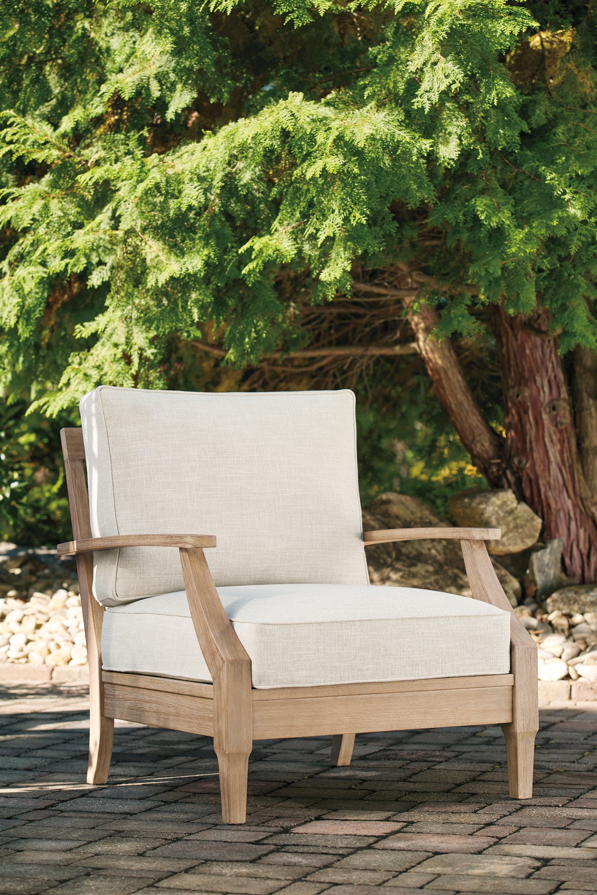 Mega Furniture - Ashley Furniture - Carter Hall Outdoor - Lounge Chair w/Cushion (1/CN) / Beige - P601-820