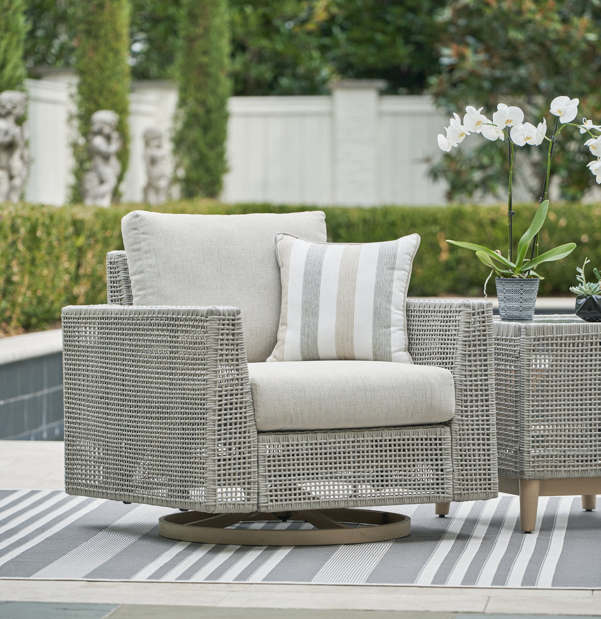 Mega Furniture - Ashley Furniture - Seton Creek Outdoor - Swivel Lounge w/ Cushion / Gray - P798-821
