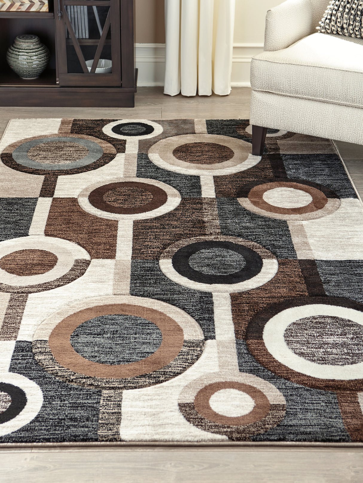 Mega Furniture - Ashley Furniture - Guintte Rug - 8'2" x 9'6" Rug / Multi - R403971