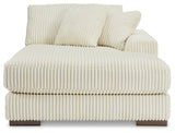 Lindyn Sectional