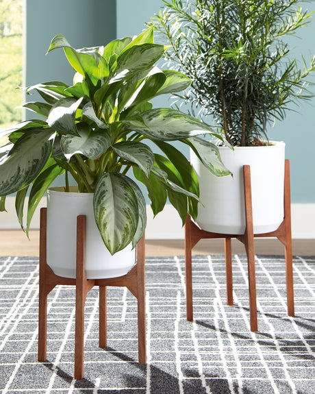 Mega Furniture - Ashley Furniture - Dorcey Planter (Set of 2) - Planter Set (Set of 2) / White/Brown - A2000427