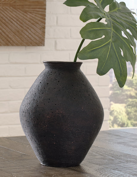 Mega Furniture - Ashley Furniture - Hannela Vase - Vase / Antique Tan - A2000514