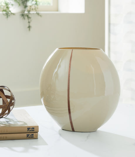 Mega Furniture - Ashley Furniture - Sheabourne Vase - Vase / Cream - A2000701