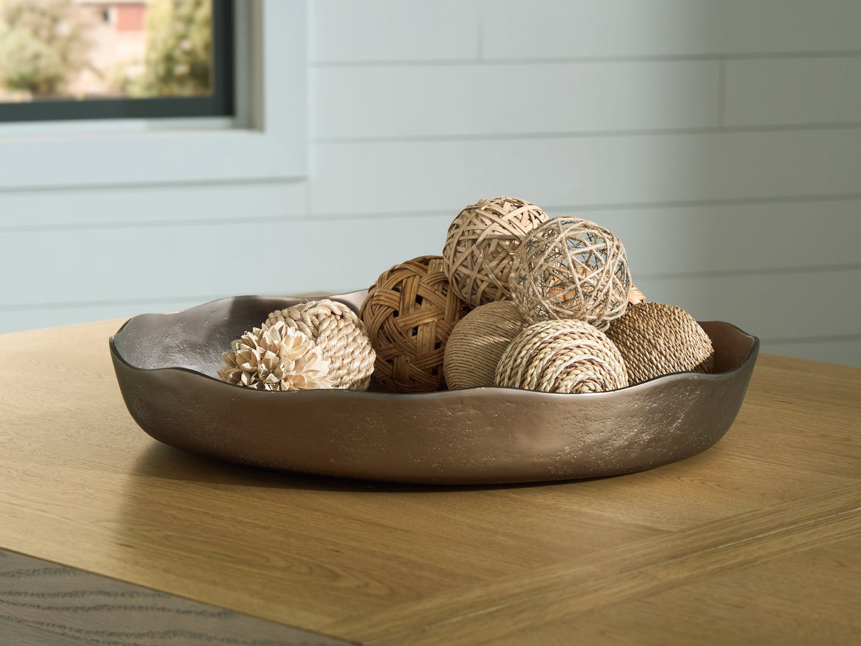 Mega Furniture - Ashley Furniture - Wallmen Tray - Tray / Champagne Gold Finish - A2000817