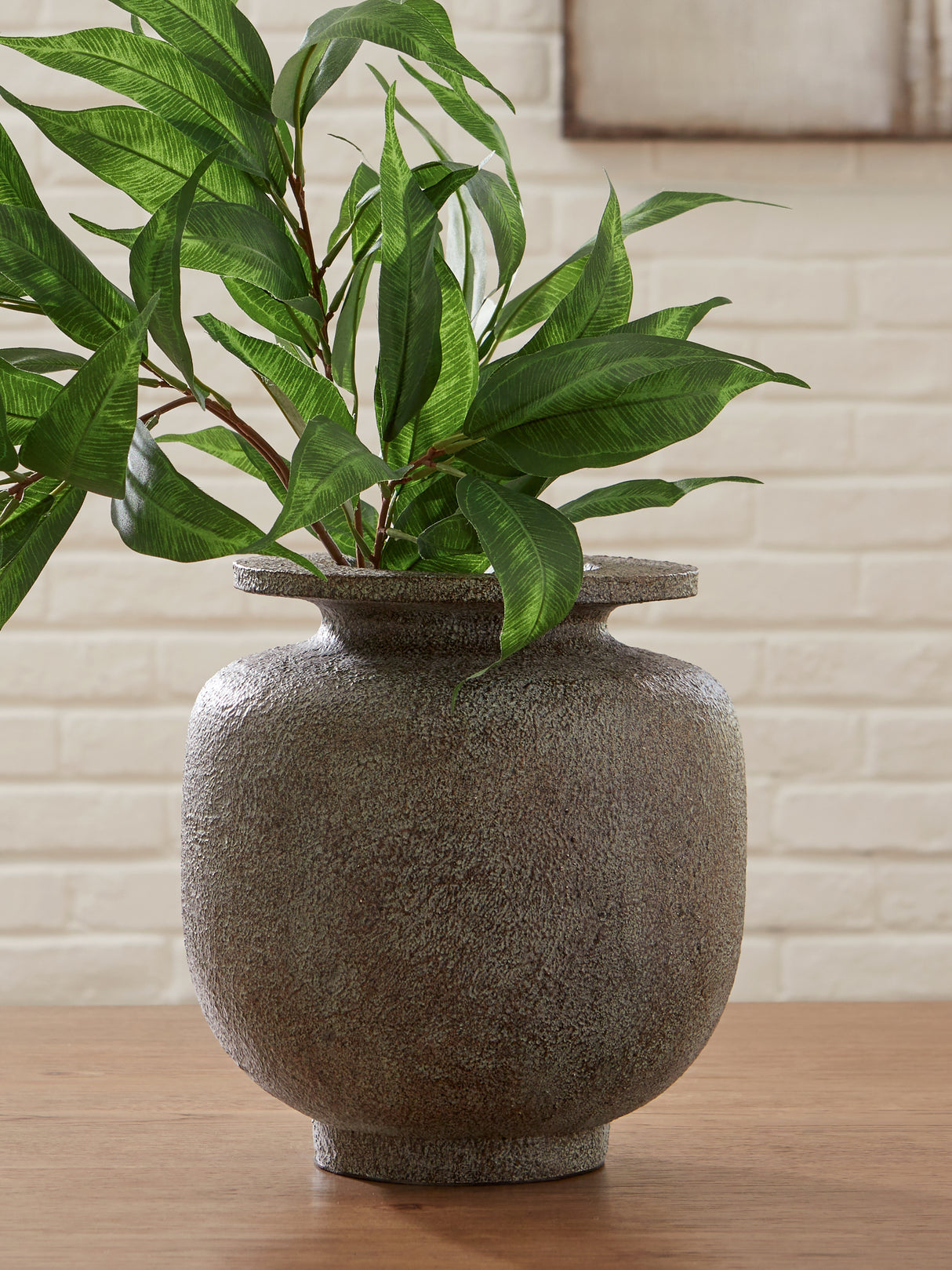 Mega Furniture - Ashley Furniture - Jedwick Vase - Vase - A2000907