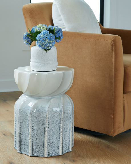 Mega Furniture - Ashley Furniture - Michamere Stool - Stool / Gray/Taupe - A3000619