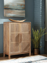Mega Furniture - Ashley Furniture - Pellamour Bar Cabinet - Bar Cabinet / Natural Brown - A4000698