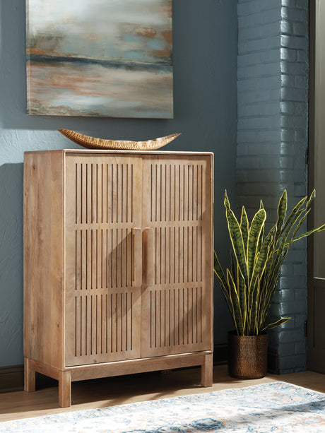 Mega Furniture - Ashley Furniture - Pellamour Bar Cabinet - Bar Cabinet / Natural Brown - A4000698