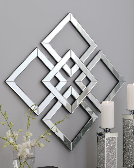 Mega Furniture - Ashley Furniture - Quinnley Mirror - Accent Mirror / Mirror - A8010207