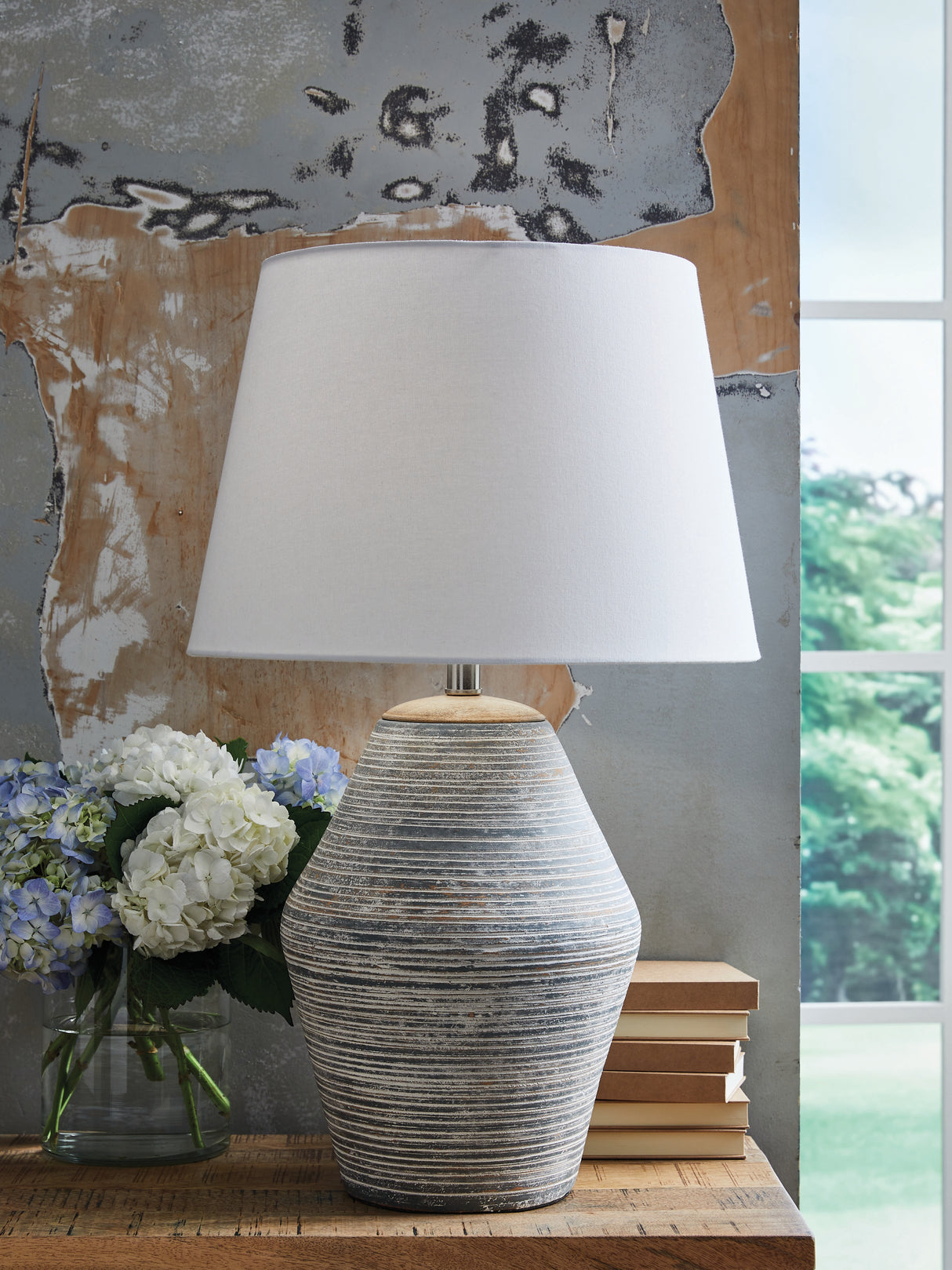 Mega Furniture - Ashley Furniture - Lawrock Lighting - Terracotta Table Lamp (1/CN) / Antique Blue - L100834