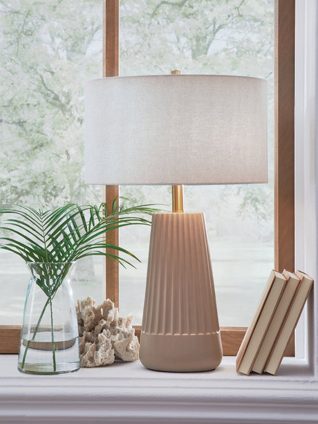 Mega Furniture - Ashley Furniture - Dellner Lighting - Ceramic Table Lamp (1/CN) - L100854