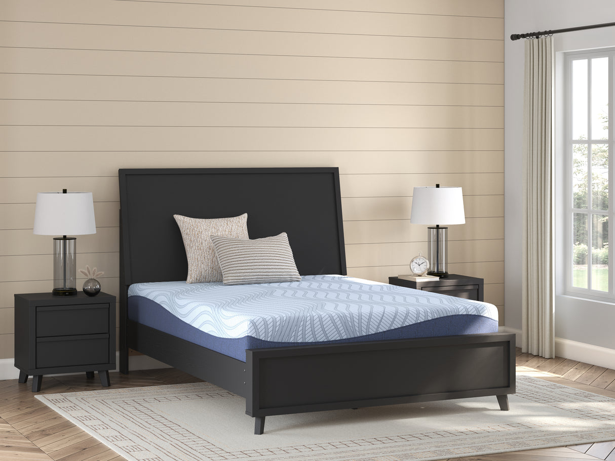 Mega Furniture - Ashley Furniture - Peak 2.0 10 Memory Foam Mattresses - King / White - M20541