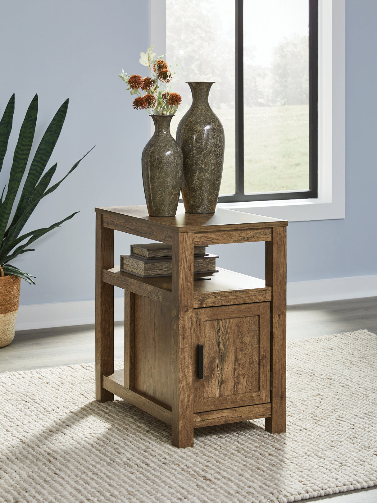Mega Furniture - Ashley Furniture - Fendenmore Chairside End Table - Chair Side End Table / Brown - T190-117