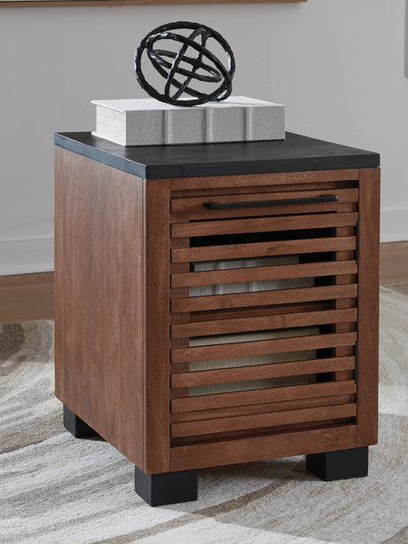 Mega Furniture - Ashley Furniture - Kallari Chairside End Table - Chair Side End Table / Warm Brown/Black - T737-7
