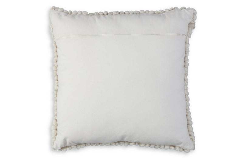 Aavie Pillows